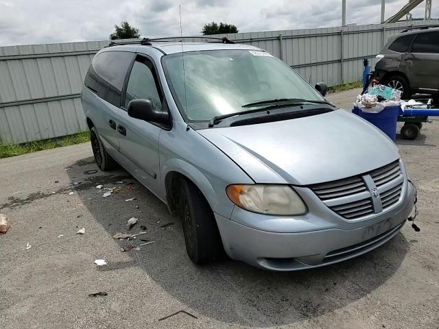 2005 Dodge Grand Caravan Se VIN: 1D4GP24R75B271702 Lot: 68375495