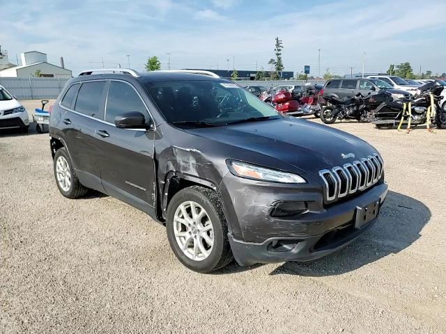 2017 Jeep Cherokee Latitude VIN: 1C4PJLCB2HW610145 Lot: 67306835