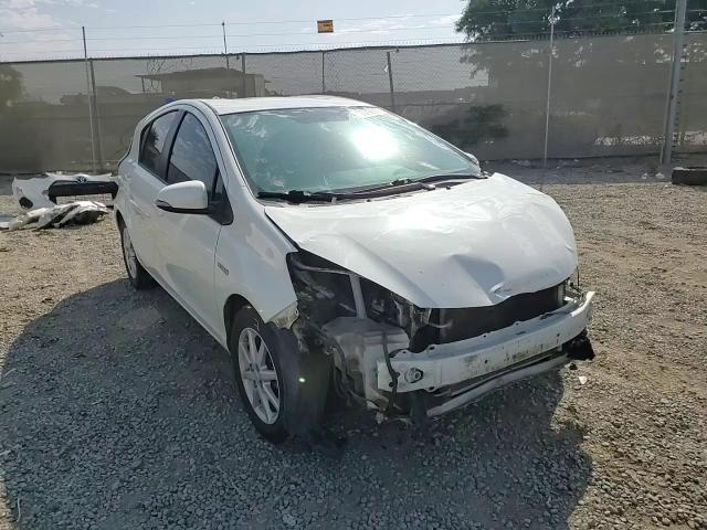 2015 Toyota Prius C VIN: JTDKDTB37F1583238 Lot: 70379905