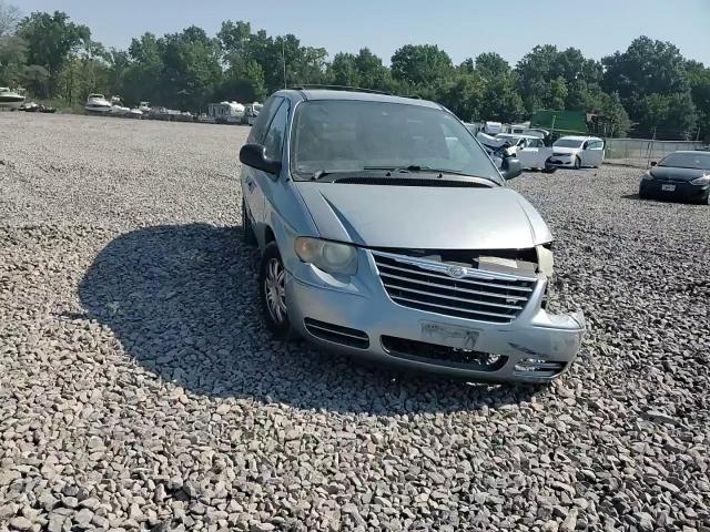 2005 Chrysler Town & Country Touring VIN: 2C4GP54L05R140588 Lot: 68897675
