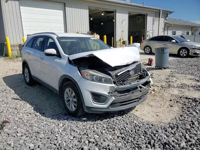 2016 Kia Sorento Lx VIN: 5XYPG4A39GG125884 Lot: 70622815