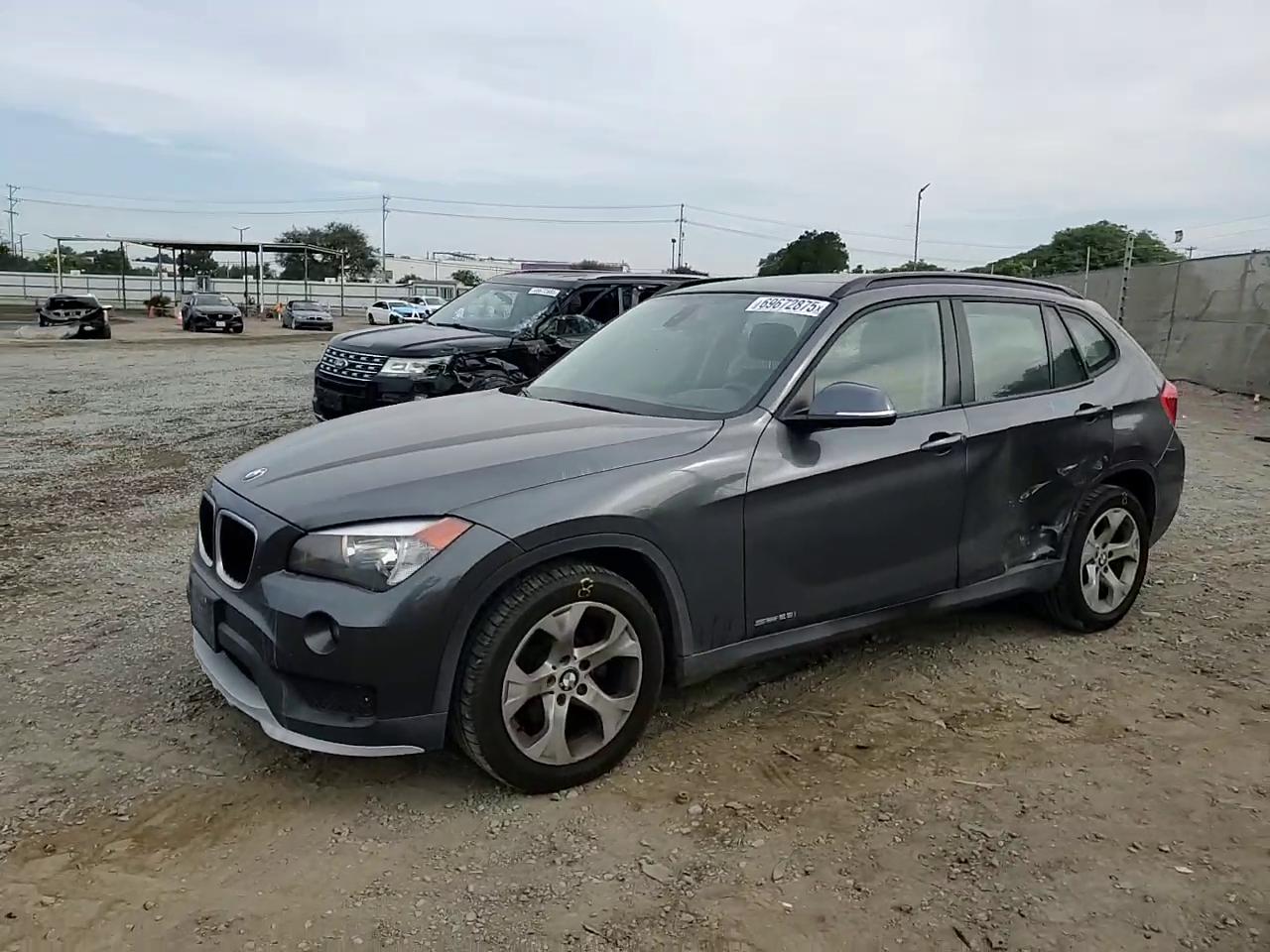 Фото: WBAVM1C5XFV317140