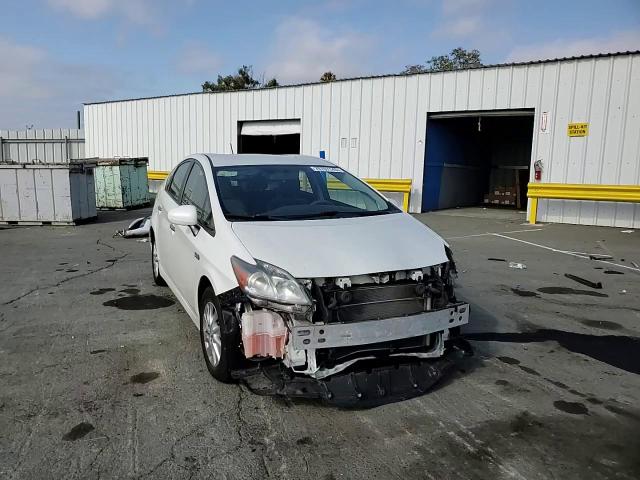 2013 Toyota Prius Plug-In VIN: JTDKN3DP8D3037319 Lot: 70707145