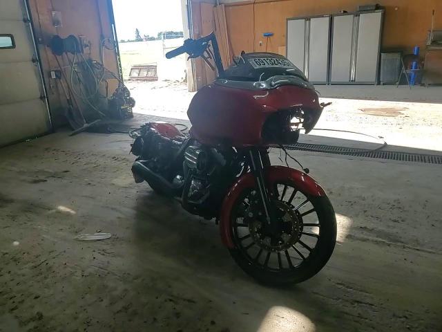 2013 Harley-Davidson Fltrx Road Glide Custom VIN: 1HD1KHM12DB692643 Lot: 69132435