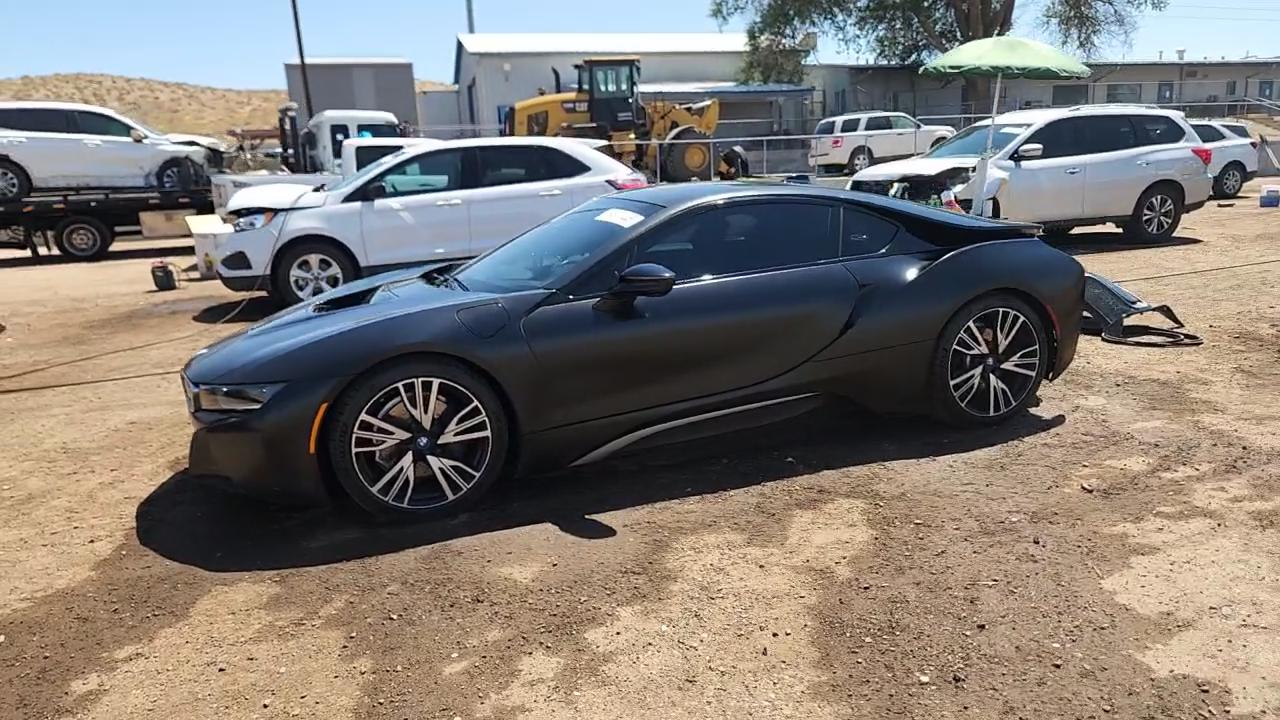 Фото: WBY2Z2C32HV676608