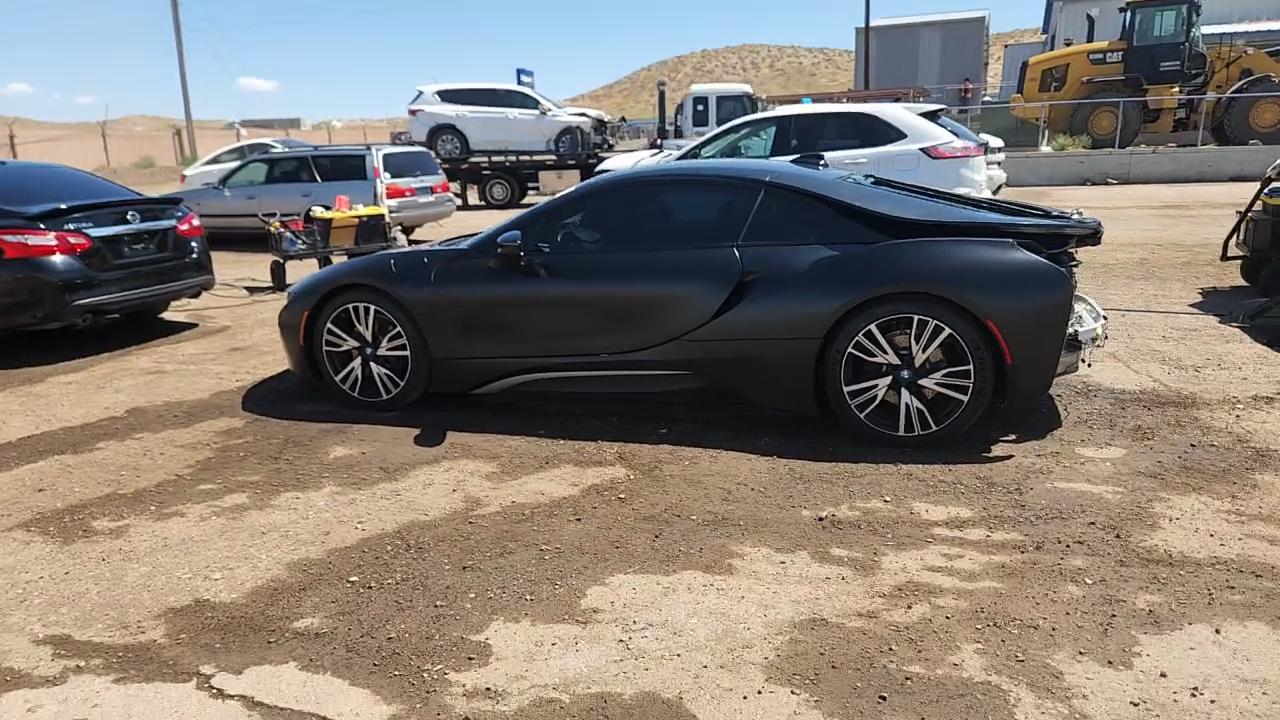 Фото: WBY2Z2C32HV676608