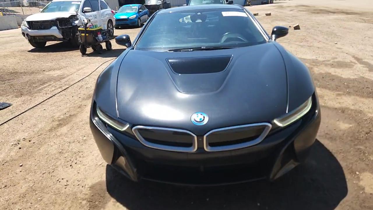 Фото: WBY2Z2C32HV676608