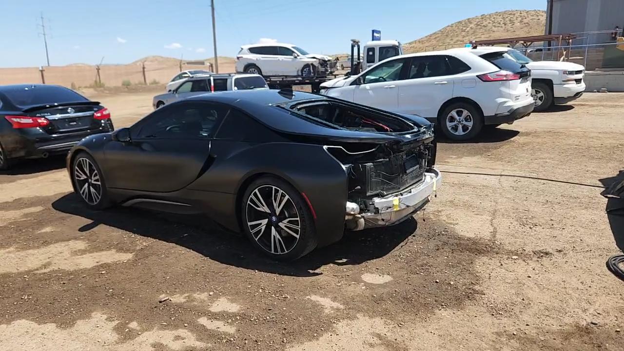 Фото: WBY2Z2C32HV676608