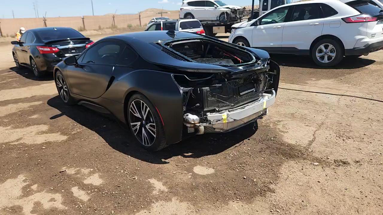 Фото: WBY2Z2C32HV676608