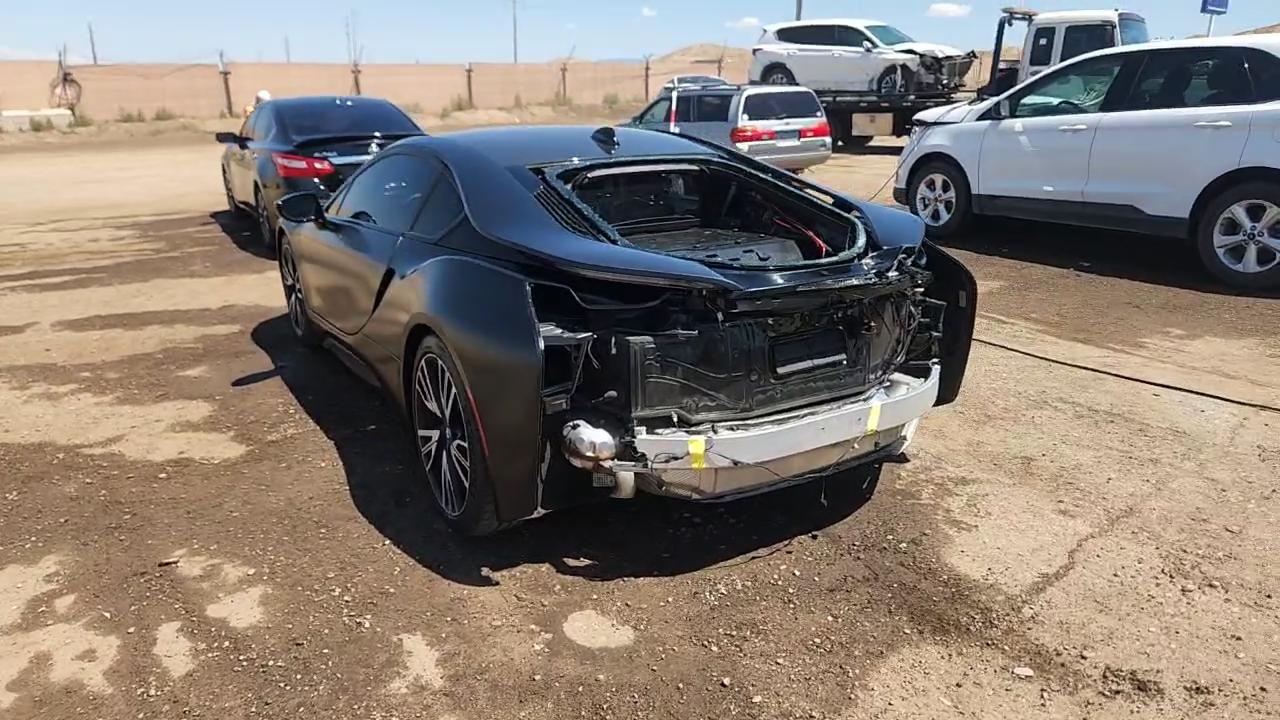 Фото: WBY2Z2C32HV676608