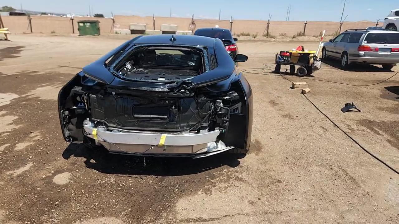 Фото: WBY2Z2C32HV676608