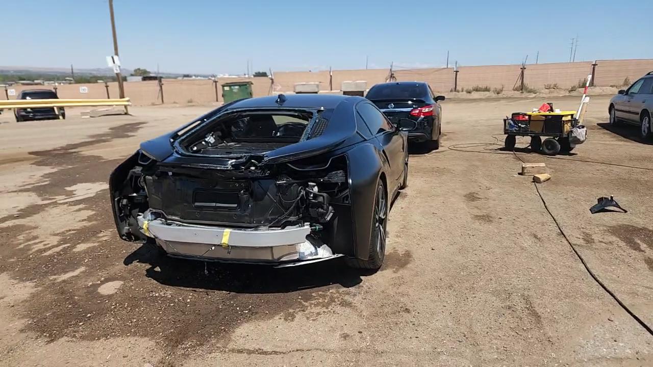 Фото: WBY2Z2C32HV676608