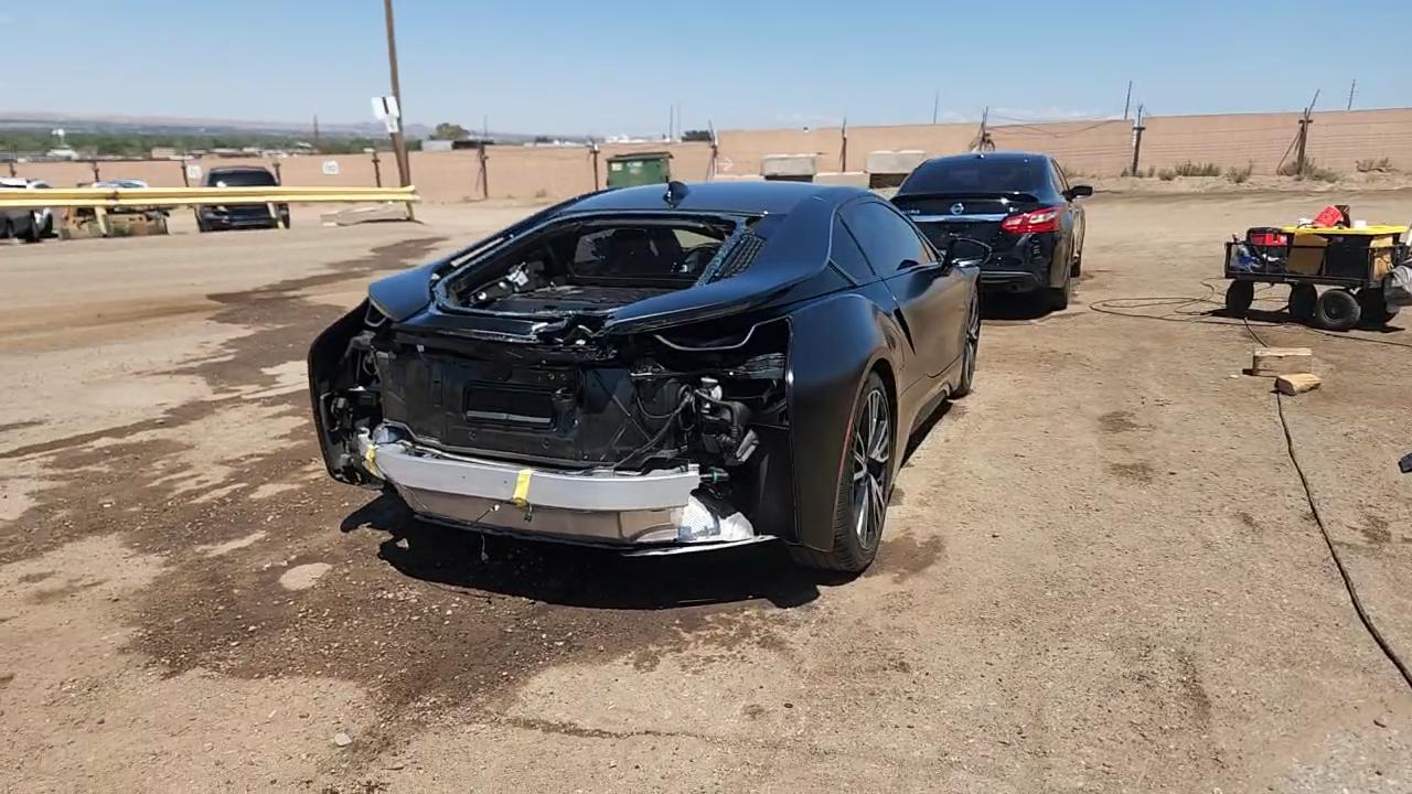 Фото: WBY2Z2C32HV676608