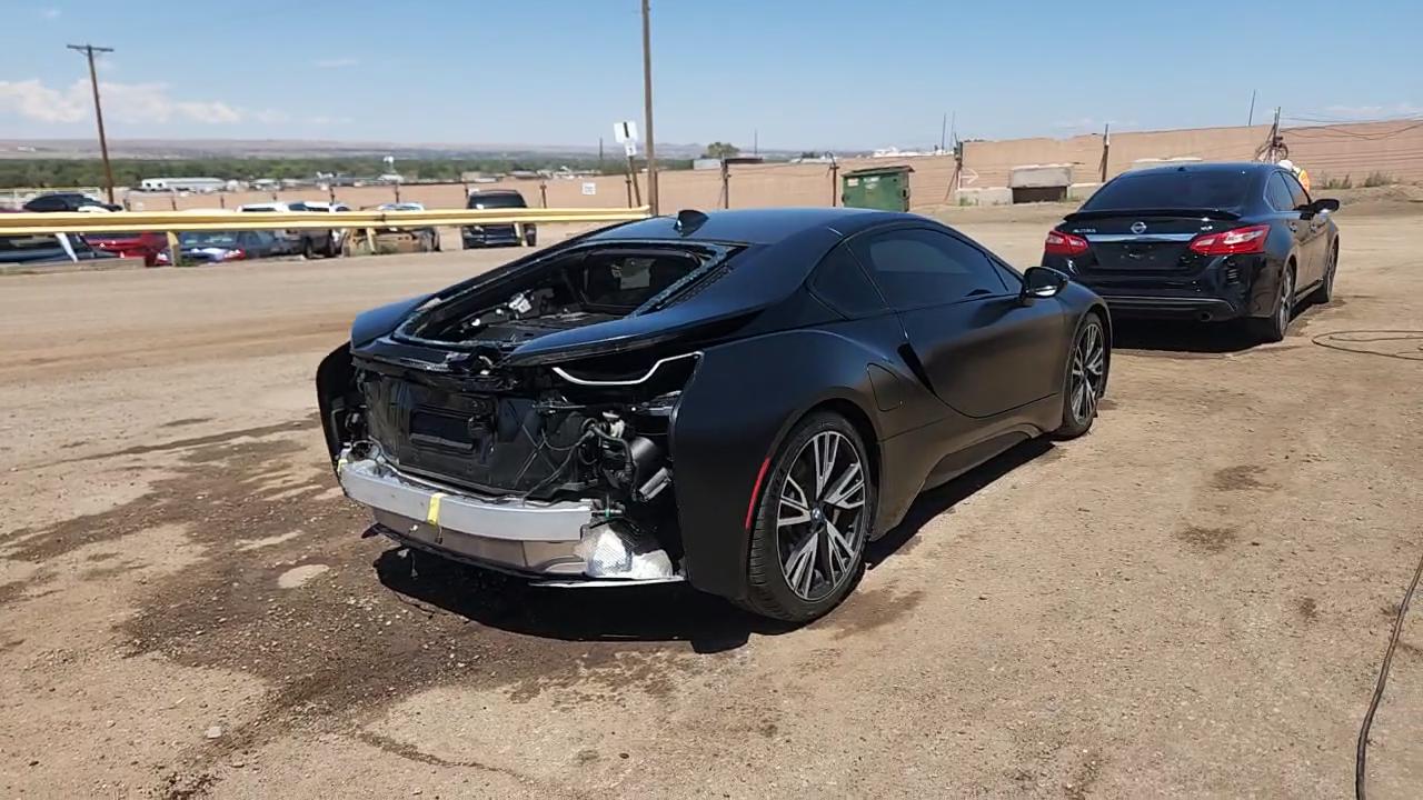 Фото: WBY2Z2C32HV676608