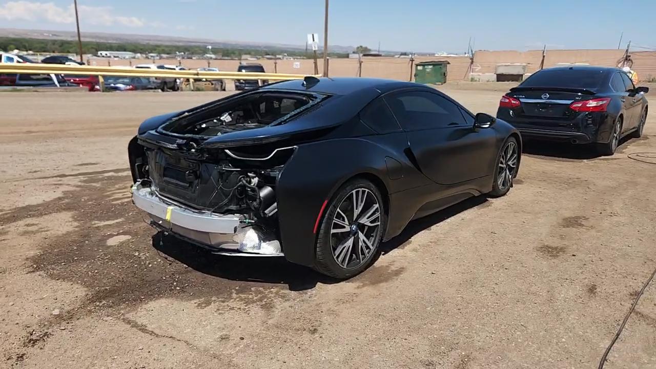 Фото: WBY2Z2C32HV676608