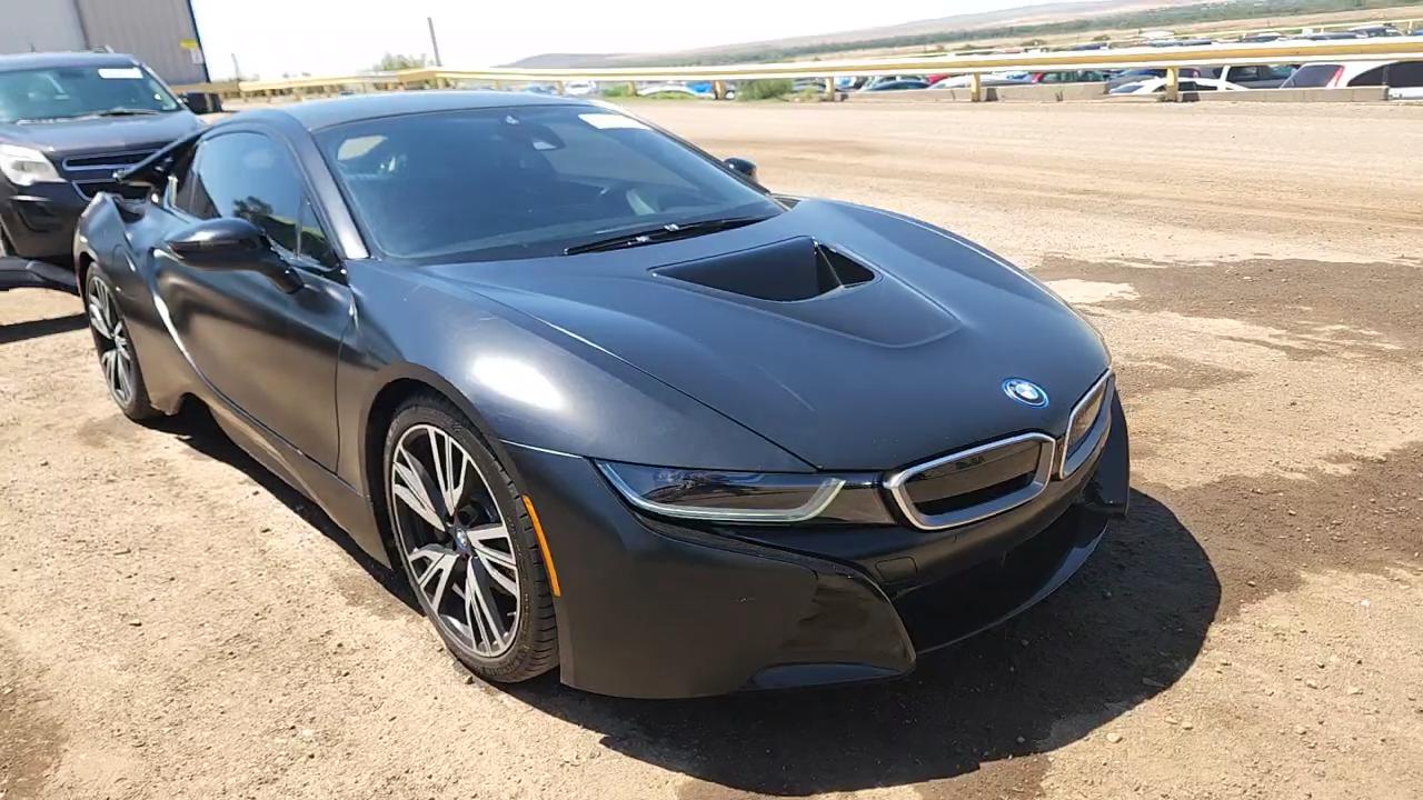 Фото: WBY2Z2C32HV676608