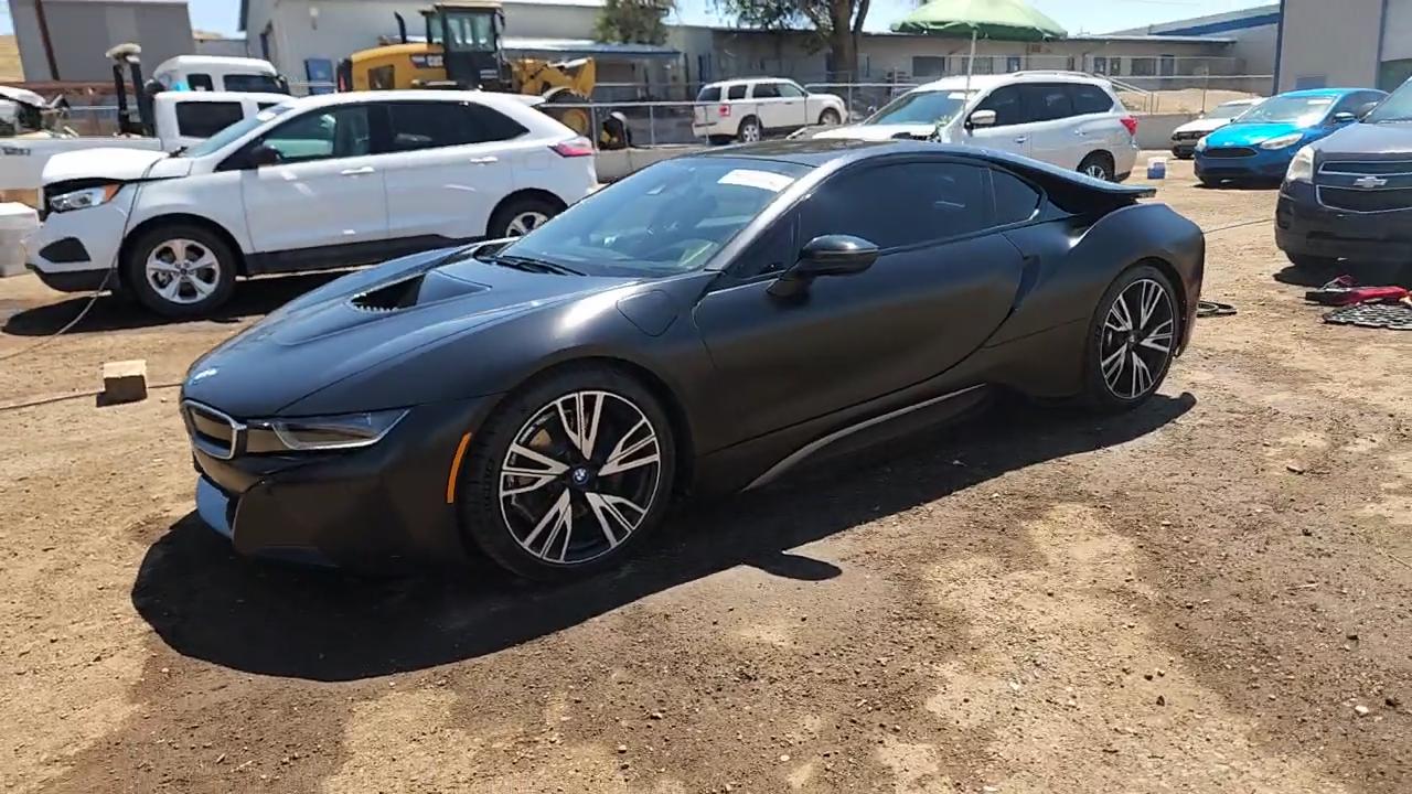 Фото: WBY2Z2C32HV676608