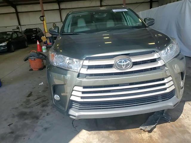 2018 Toyota Highlander Se VIN: 5TDJZRFH8JS867074 Lot: 70339065