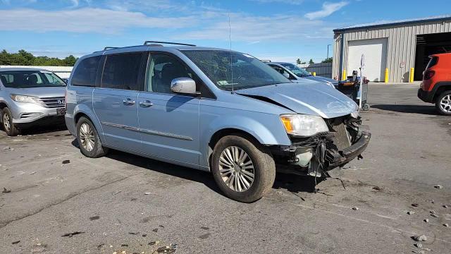 2013 Chrysler Town & Country Limited VIN: 2C4RC1GG9DR589732 Lot: 70097055