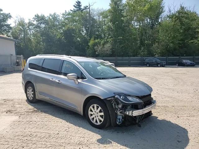 2018 Chrysler Pacifica Touring L VIN: 2C4RC1BG1JR294787 Lot: 68280535