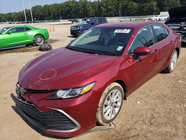 2021 Toyota Camry Le VIN: 4T1C11AKXMU555645 Lot: 69206915