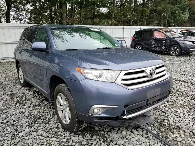 2013 Toyota Highlander Base VIN: 5TDBK3EH2DS196951 Lot: 69247095
