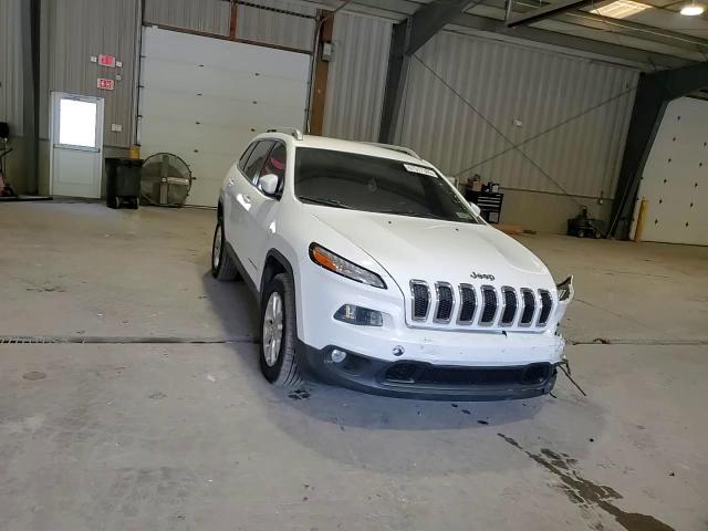 2015 Jeep Cherokee Latitude VIN: 1C4PJMCS4FW795205 Lot: 67517385