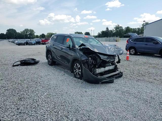 2021 Toyota Highlander Xle VIN: 5TDHZRBH5MS125790 Lot: 68133985
