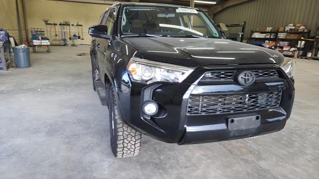 2017 Toyota 4Runner Sr5/Sr5 Premium VIN: JTEBU5JR2H5459225 Lot: 69097505