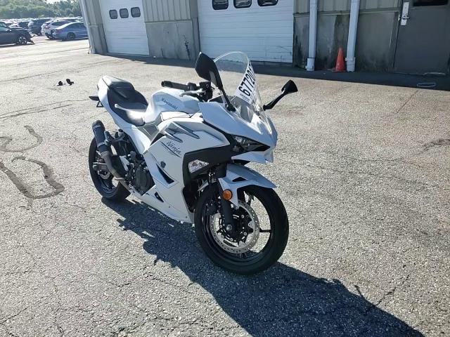 2025 Kawasaki Ex500 VIN: ML5EXGG11SDA52951 Lot: 67720175