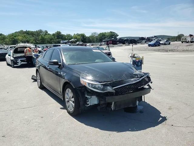 2018 Kia Optima Lx VIN: 5XXGT4L3XJG266208 Lot: 70696685