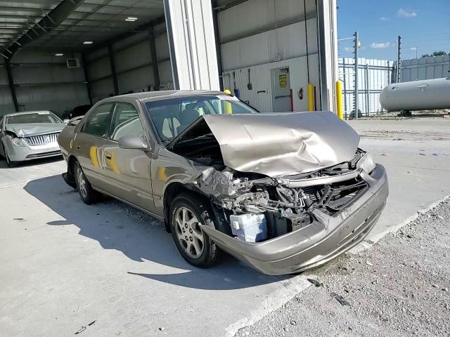 1999 Toyota Camry VIN: JT2BF28K2X0219943 Lot: 70005325