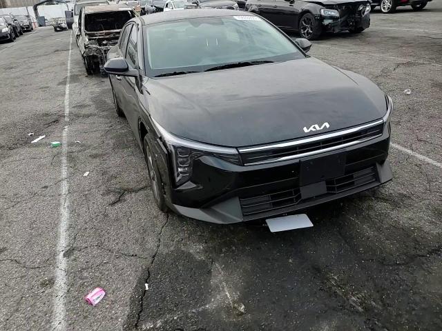 2025 Kia K4 Lx VIN: 3KPFT4DE8SE111226 Lot: 70633095