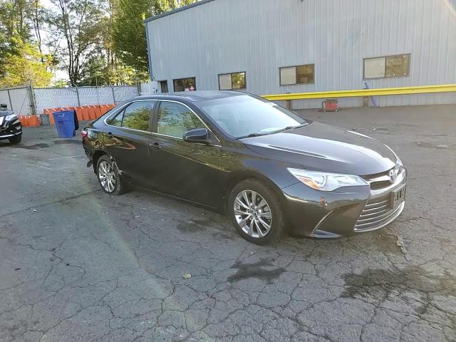 2015 Toyota Camry Le VIN: 4T4BF1FK0FR502726 Lot: 69798475