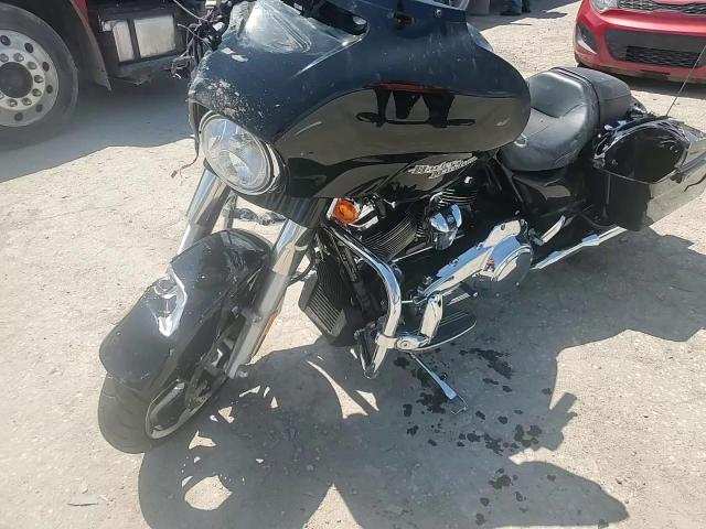 2017 Harley-Davidson Flhxs Street Glide Special VIN: 1HD1KRC19HB637443 Lot: 68548515
