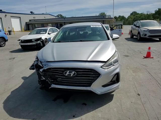 2018 Hyundai Sonata Se VIN: 5NPE24AF8JH698887 Lot: 70780185