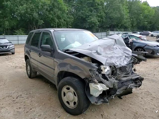 2003 Ford Escape Xls VIN: 1FMCU02123KD00862 Lot: 68206505
