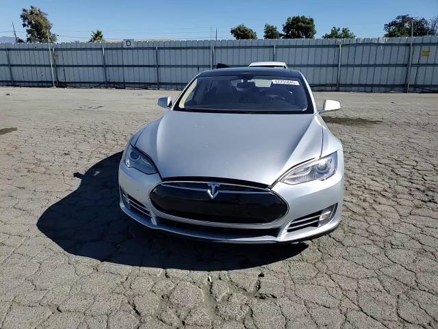 2013 Tesla Model S VIN: 5YJSA1CN3DFP13484 Lot: 67255645