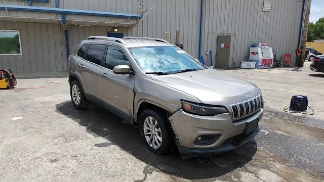 2019 Jeep Cherokee Latitude VIN: 1C4PJLCX0KD131785 Lot: 67344605