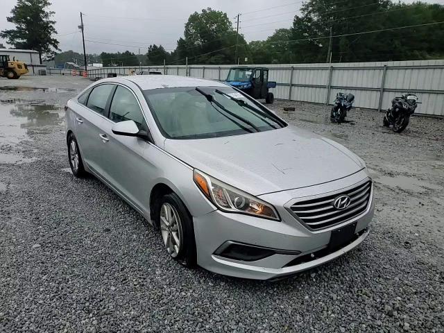 2017 Hyundai Sonata Se VIN: 5NPE24AF0HH567382 Lot: 81594615