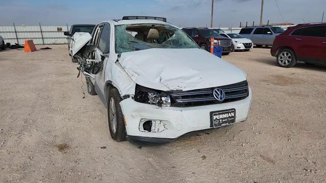 2017 Volkswagen Tiguan Wolfsburg VIN: WVGRV7AX4HK005713 Lot: 70909225