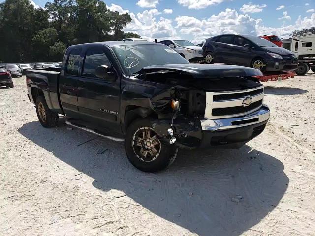2009 Chevrolet Silverado - Image 10