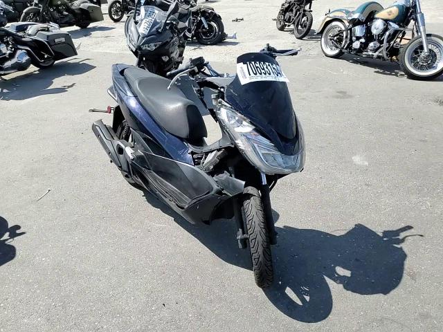 2017 Honda Pcx 150 VIN: RLHKF1800HY201458 Lot: 70693154