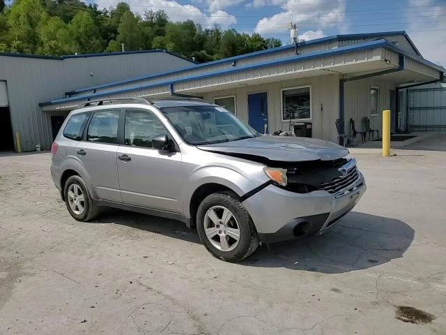 2010 Subaru Forester Xs VIN: JF2SH6BC1AH779022 Lot: 72503034