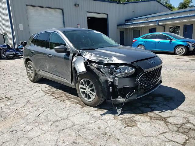 2020 Ford Escape - Image 12