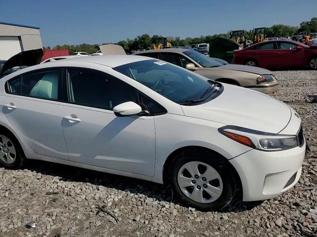 2017 Kia Forte Lx VIN: 3KPFK4A73HE058744 Lot: 72438764