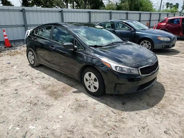 3KPFK4A77HE054373 2017 Kia Forte Lx