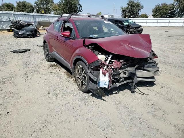 JTNKHMBX9J1011251 2018 Toyota C-Hr Xle