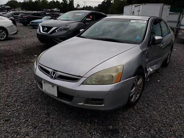 1HGCM563X7A001033 2007 Honda Accord Se