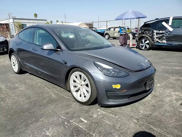 2022 Tesla Model 3 - Image 11